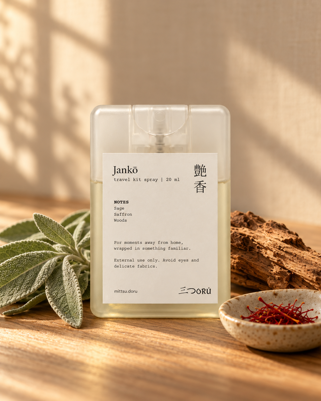 Janko Pocket Mist with sage, saffron and woods