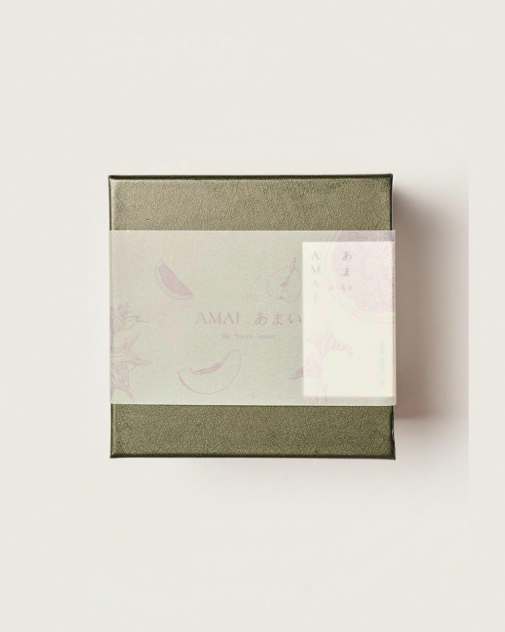 AMAI candle gift box – Lily, Freesia, Nectar