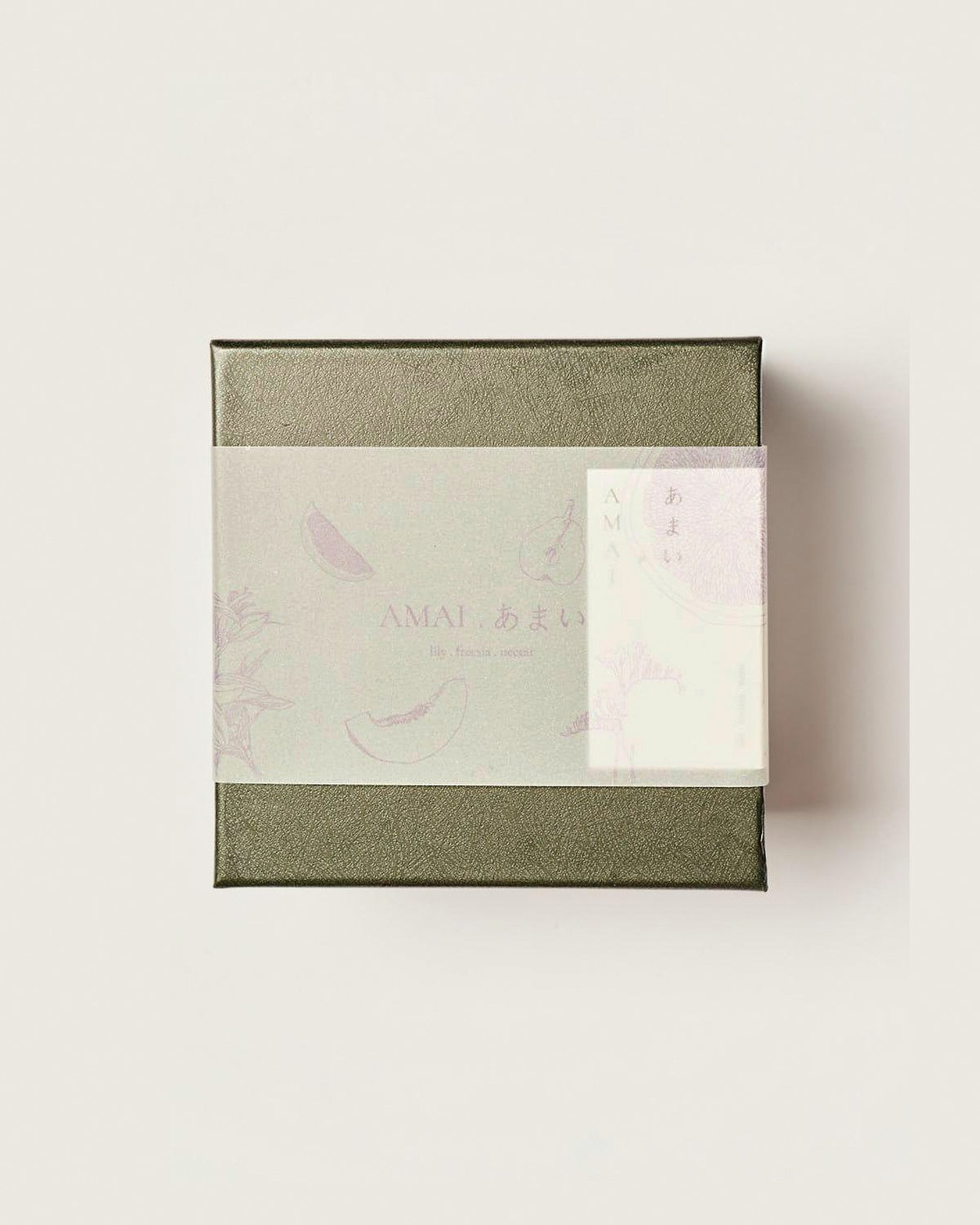 AMAI candle gift box – Lily, Freesia, Nectar