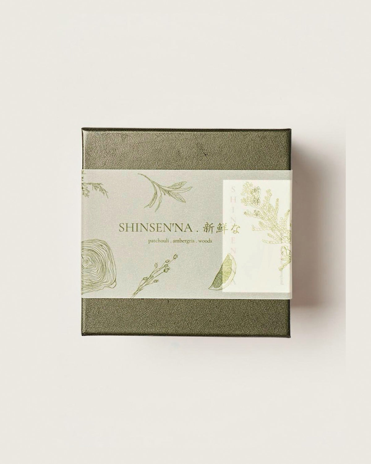 SHINSEN'NA candle gift box – Patchouli, Ambergris, Woods